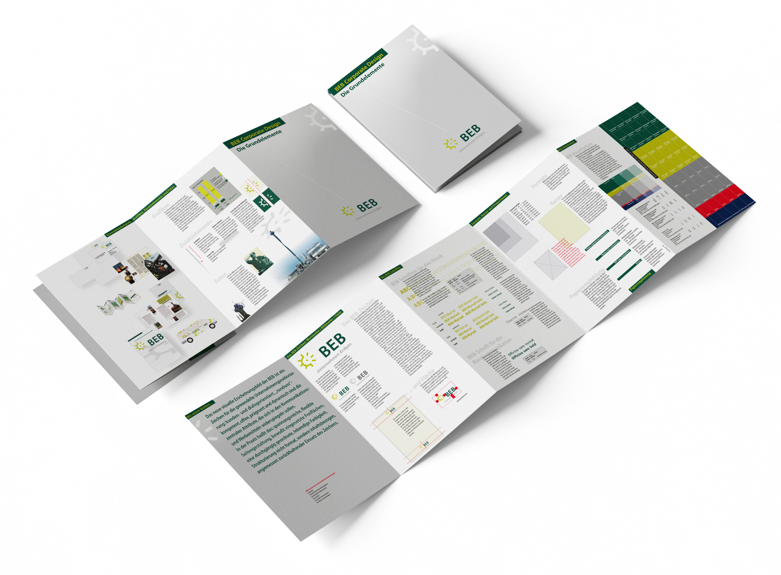 BEB Corporate Design Manual Leporello in geschlossenem und entfaltetem Zustand